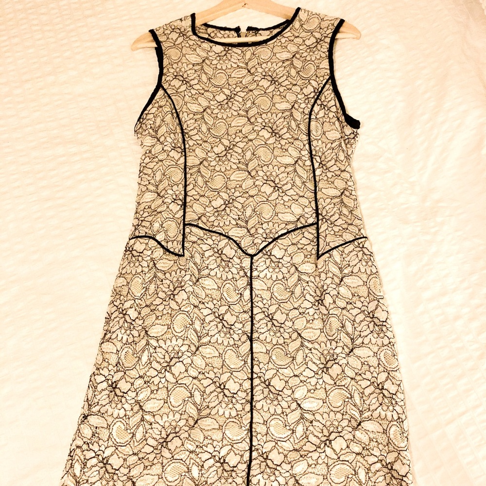 Vintage-Style Lace Dress